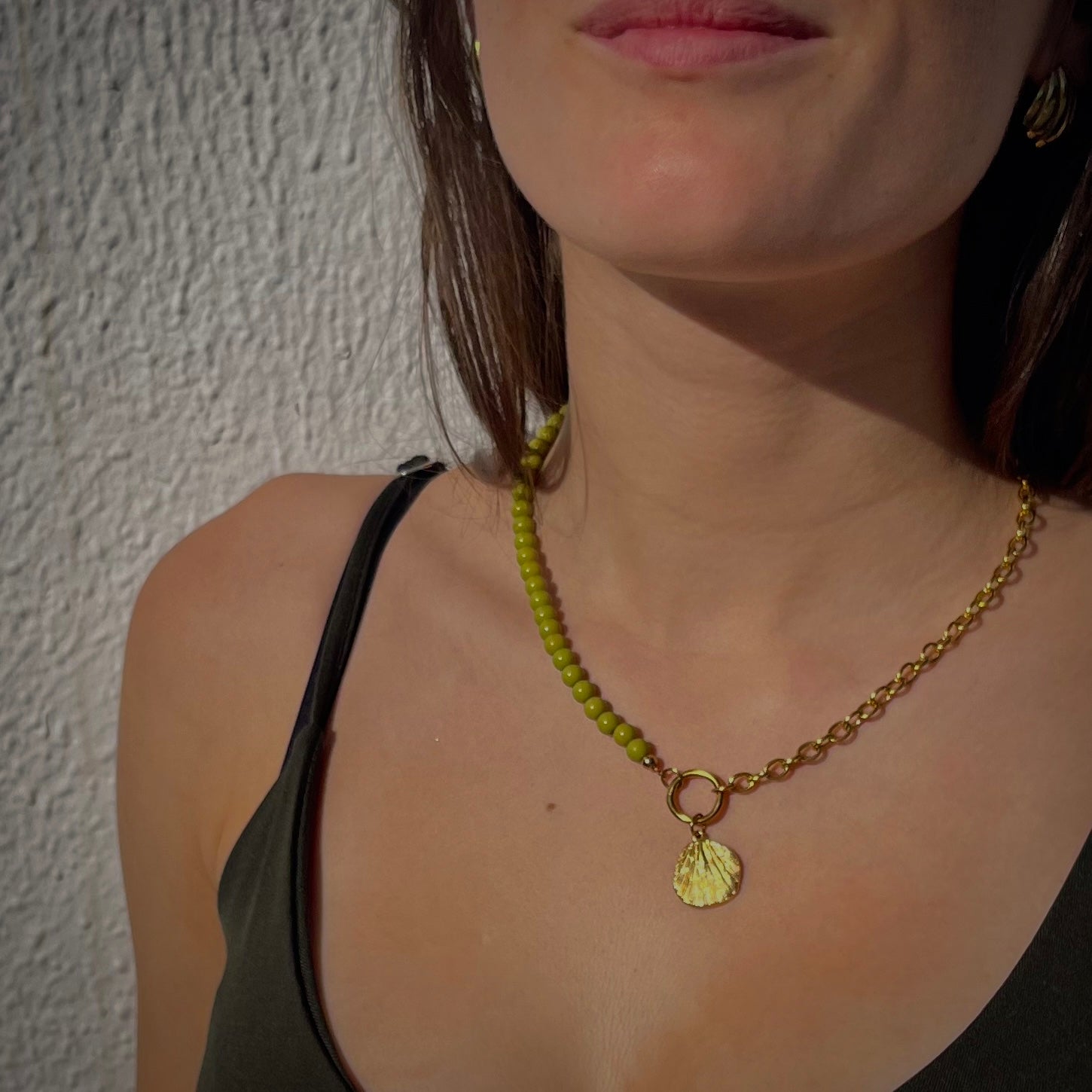 Collier olive shell
